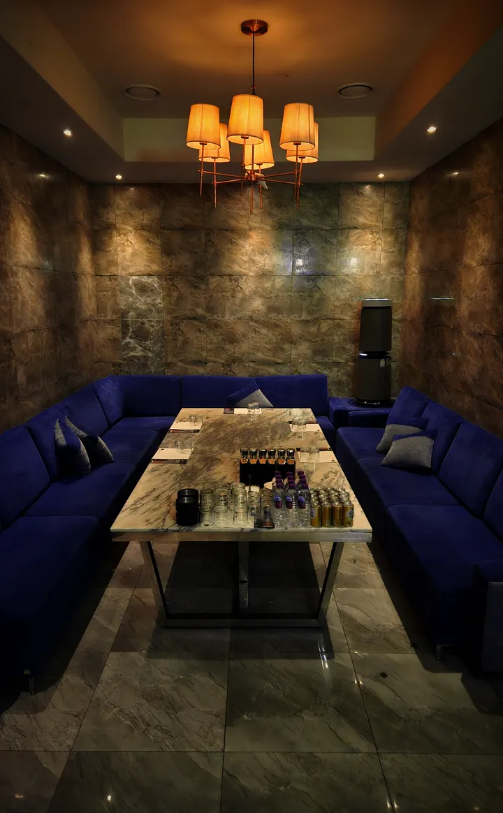 강남 멀리건 쩜오 프라이빗 룸